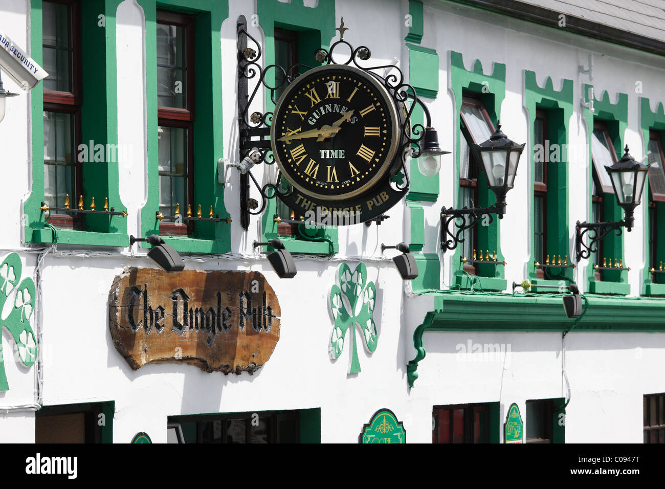 Il Pub di Dingle, Dingle, nella contea di Kerry, Irlanda Isole britanniche, Europa Foto Stock