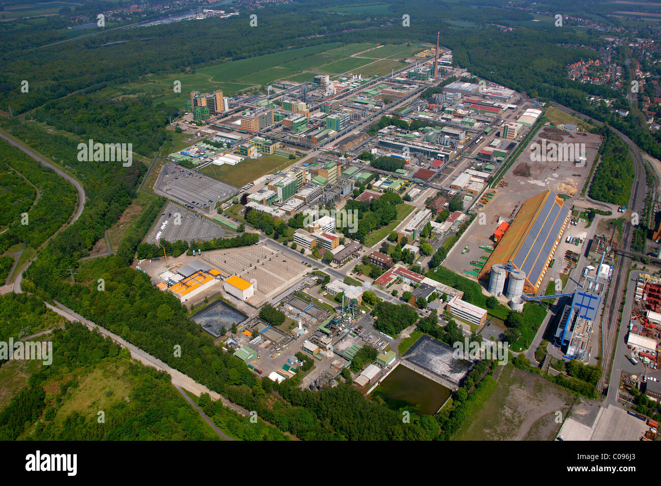 Vista aerea, edifici della Schering AG, una società farmaceutica tedesca, Bergkamen, zona della Ruhr, Renania settentrionale-Vestfalia Foto Stock