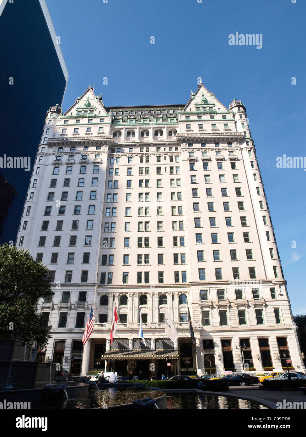 Il Plaza Hotel La Quinta Avenue di New York City Foto Stock