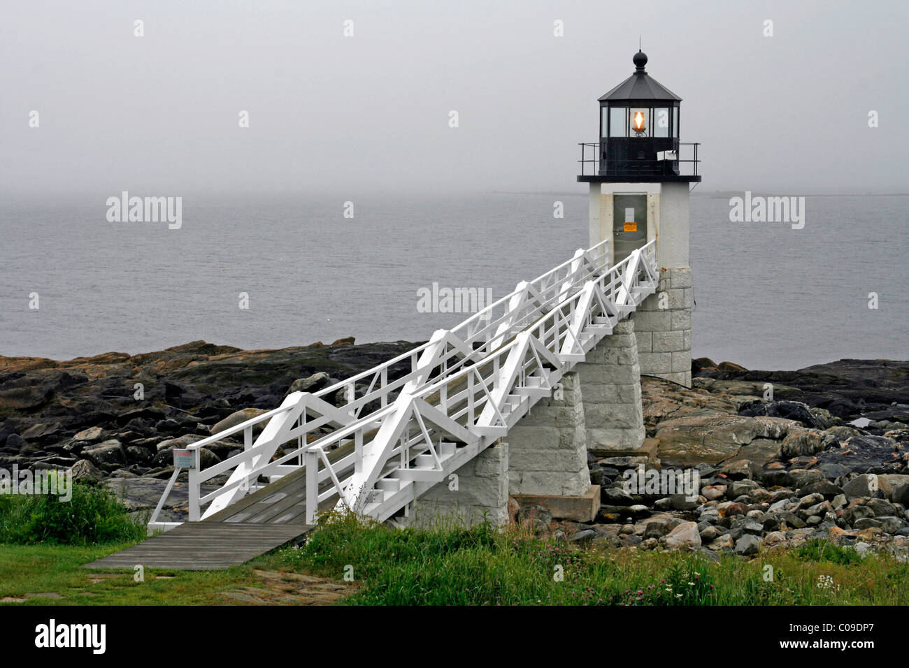 Marshall Point Lighthouse, Port Clyde, villaggio di pescatori, Oceano Atlantico, costa del Maine, New England, STATI UNITI D'AMERICA Foto Stock