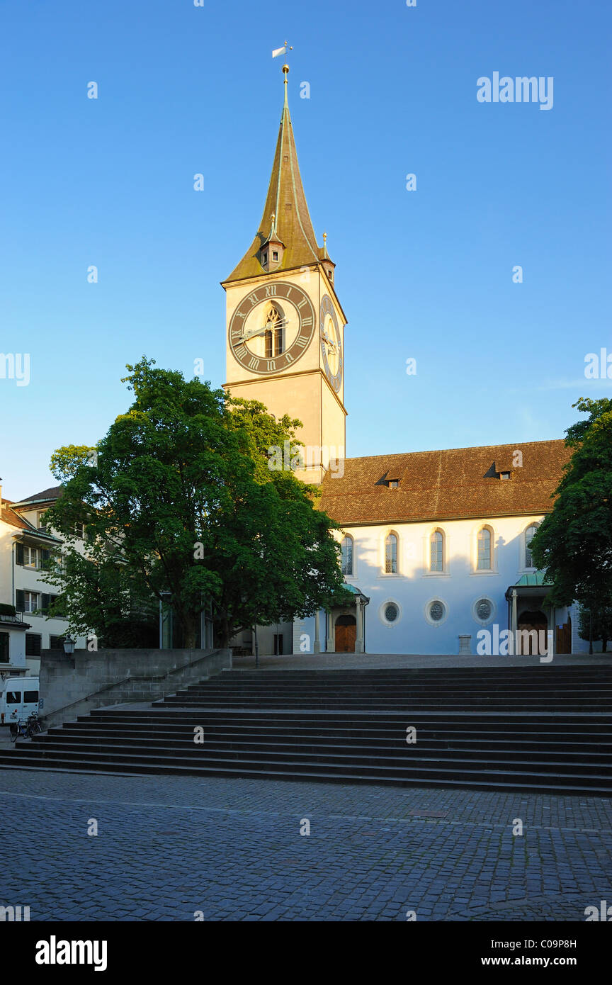 San Peterskirche chiesa con il più grande orologio su una chiesa in Europa, Zurigo, Svizzera, Europa Foto Stock