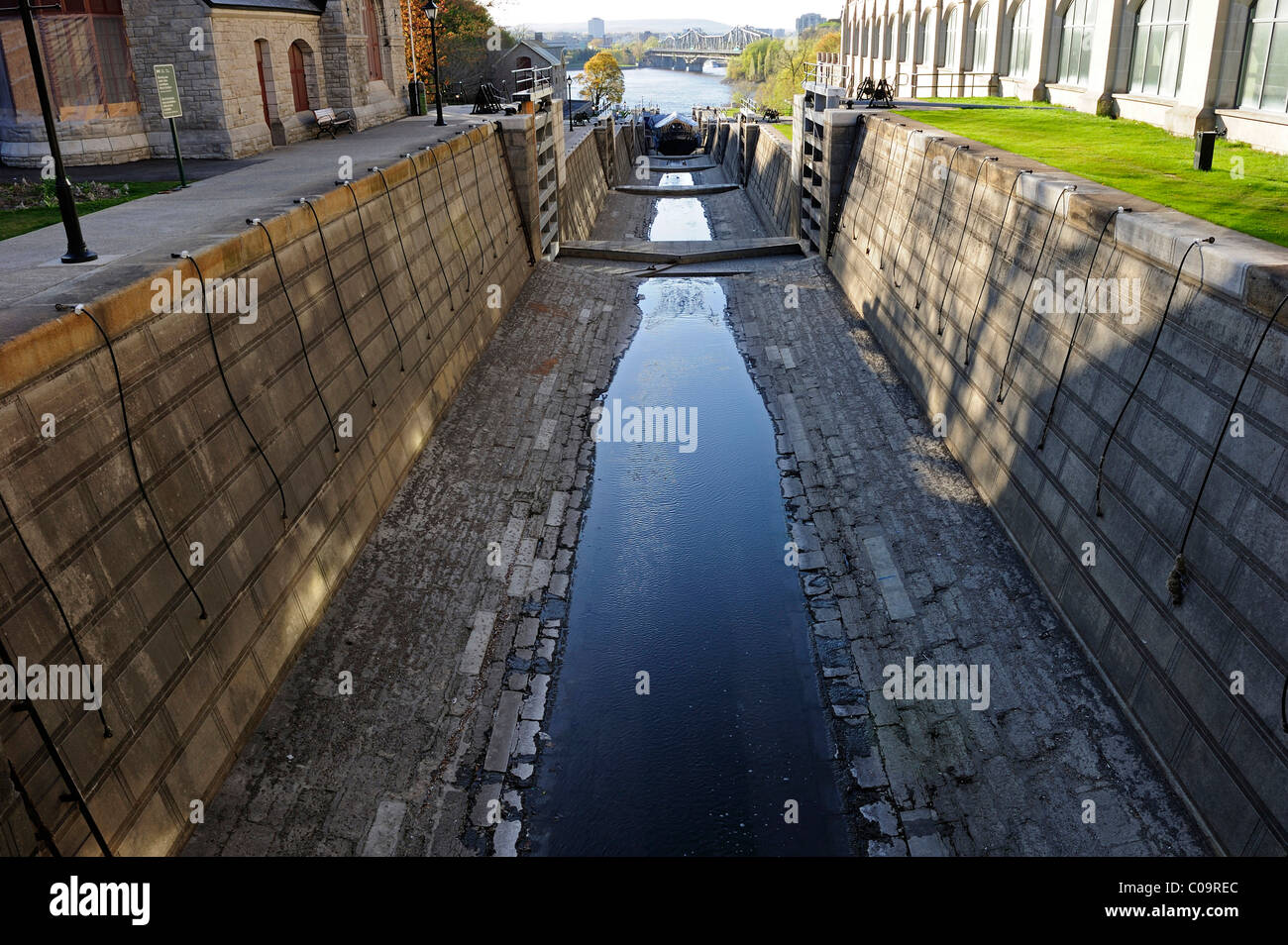 Le serrature della Rideau Canal superare un 25m dislivello, Ottawa, Ontario, Canada Foto Stock