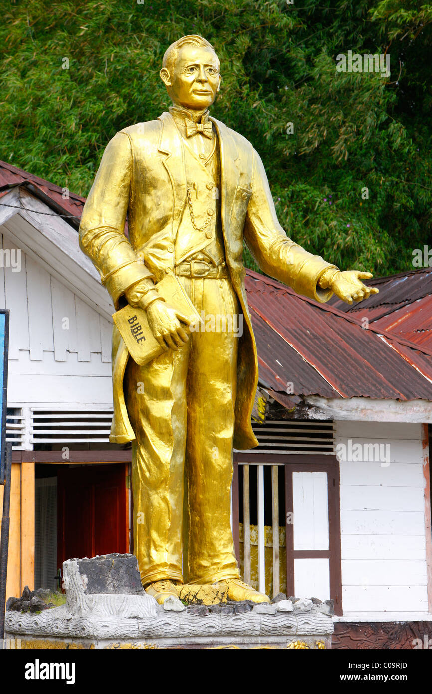 Dr. Ludwig Ingwar Nommensen Memorial, Tarutung, Batak regione, Sumatra, Indonesia, Asia Foto Stock
