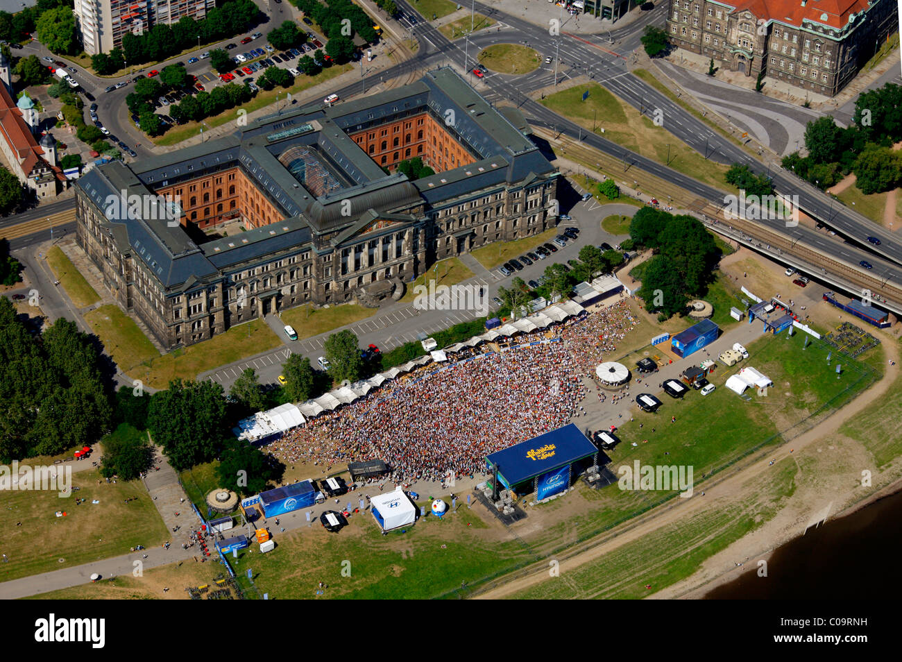 Vista aerea, Coppa del Mondo di Calcio 2010, proiezione pubblica a Dresda in Sassonia, Germania, Europa Foto Stock