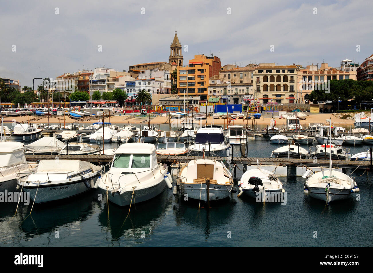 La porta della città di pescatori di Palamos, Costa Brava, Spagna, Penisola Iberica, Europa Foto Stock