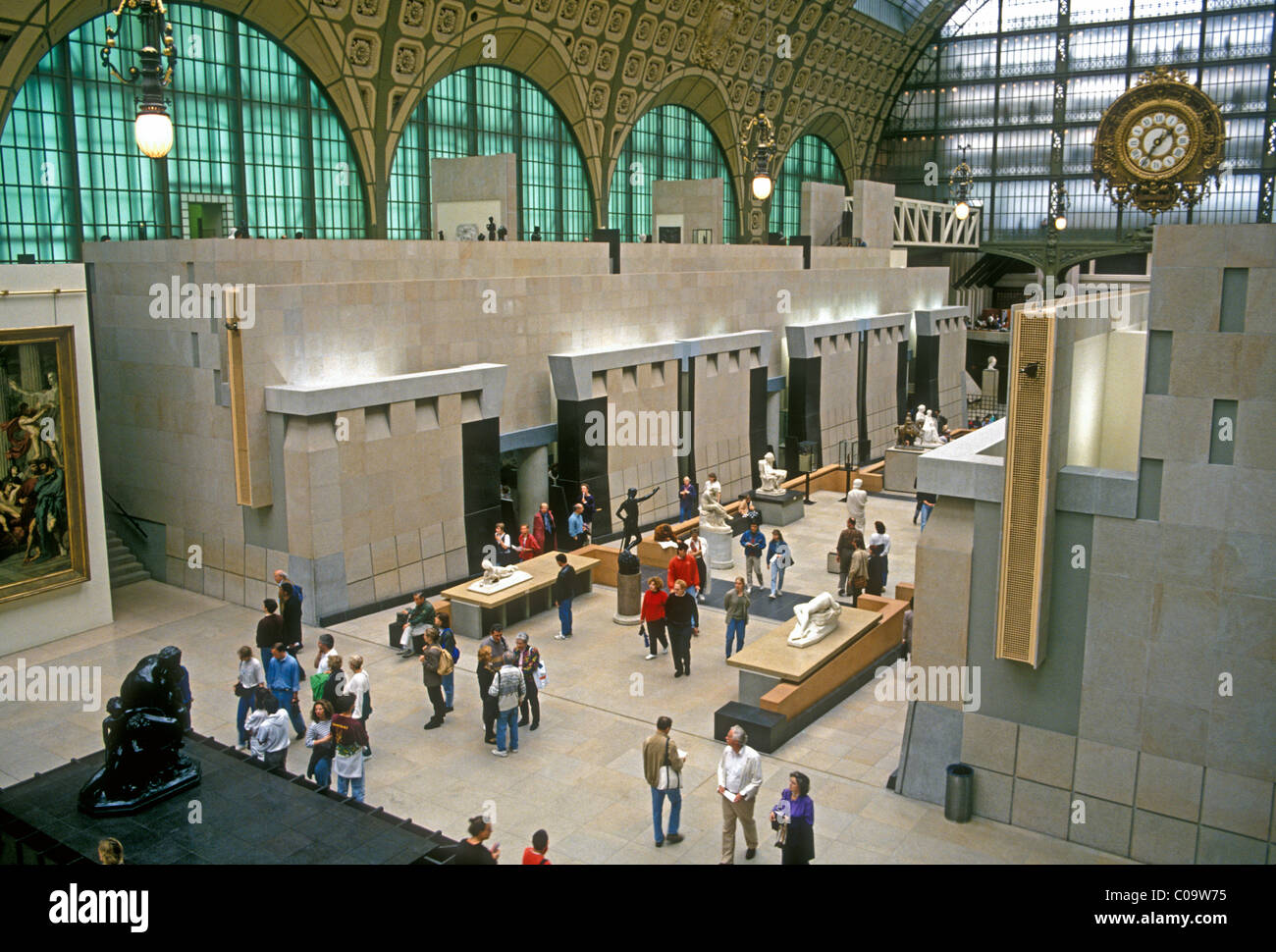 Turisti, visitatori, visitando, il Musee d'Orsay, il Museo d' Orsay, Parigi, Francia, Europa Foto Stock