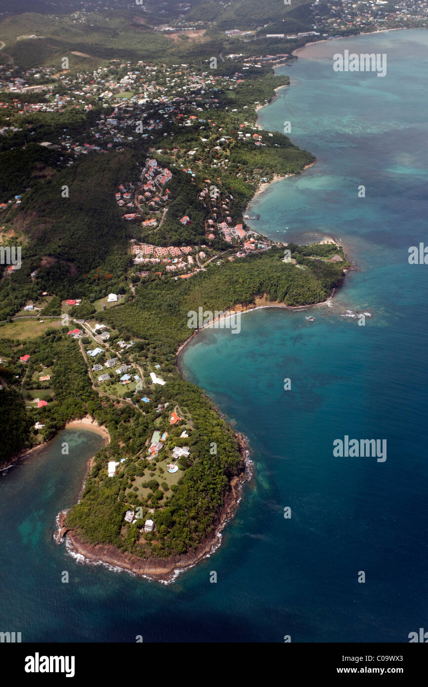 Vista aerea, Castries, la città capitale, costa, zona residenziale esclusiva, penisola, Saint Lucia, LCA, Isole Sopravento Foto Stock