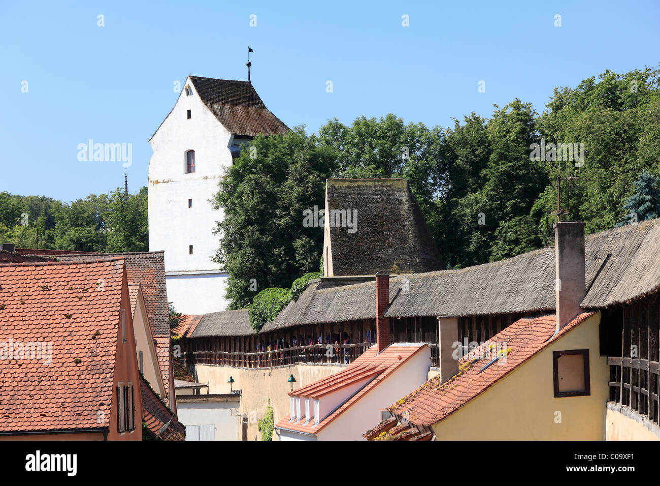 Le mura della città, Noerdlingen, Svevia, Baviera, Germania, Europa Foto Stock