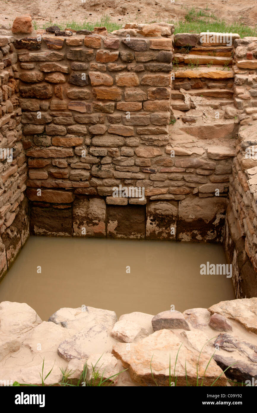 Resti di civiltà Harappan presso il sito di scavo di Dholavira, Gujarat, India Foto Stock