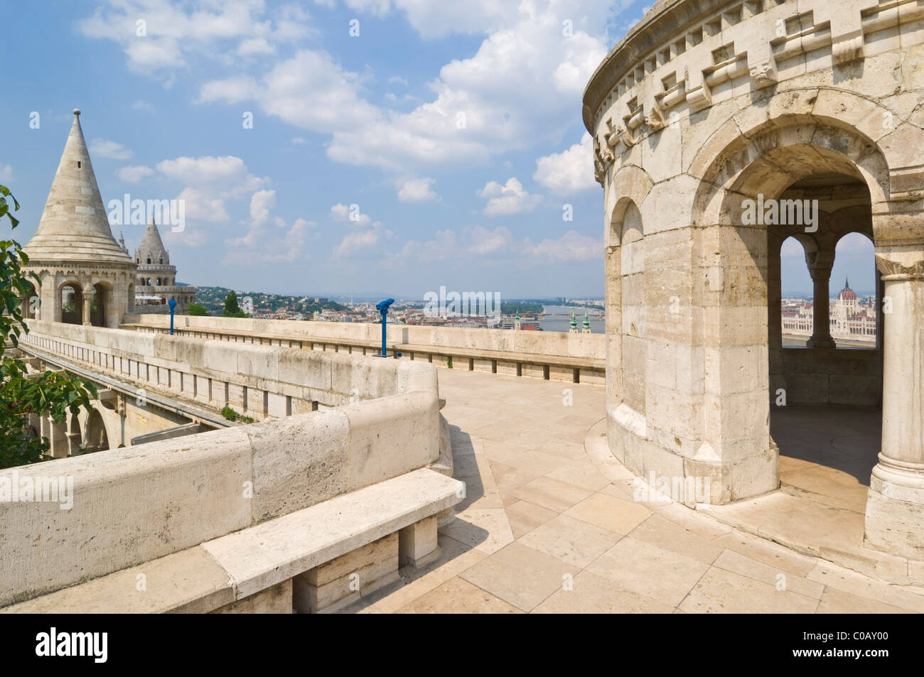 Gli archi del Bastione dei Pescatori Budapest, Ungheria, Europa UE Foto Stock