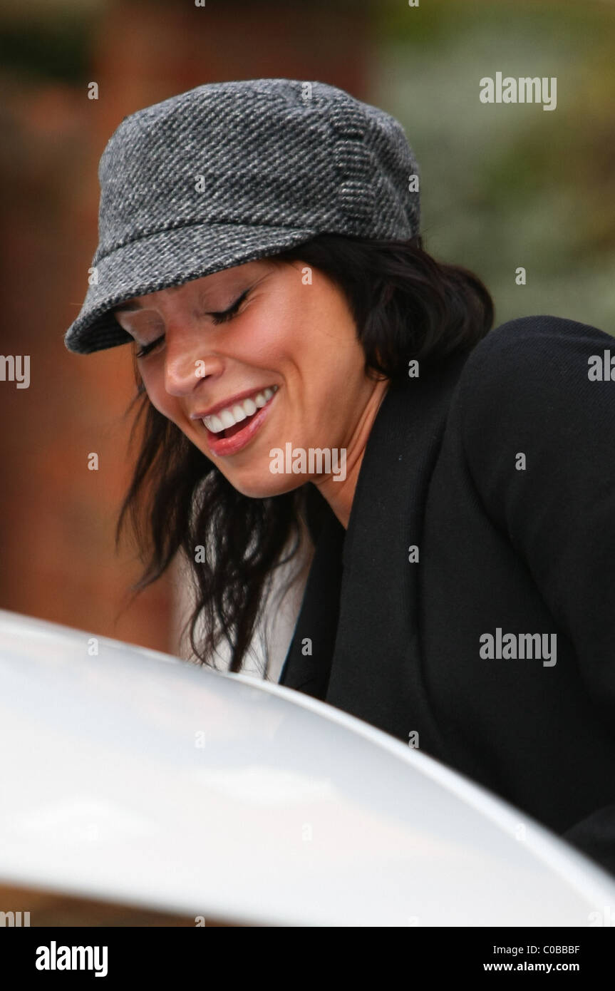Christine Bleakley 'l'uno show' presentatore televisivo visto parcheggiare la sua vettura prima di andare a un bar nella zona ovest di Londra. Dove Foto Stock
