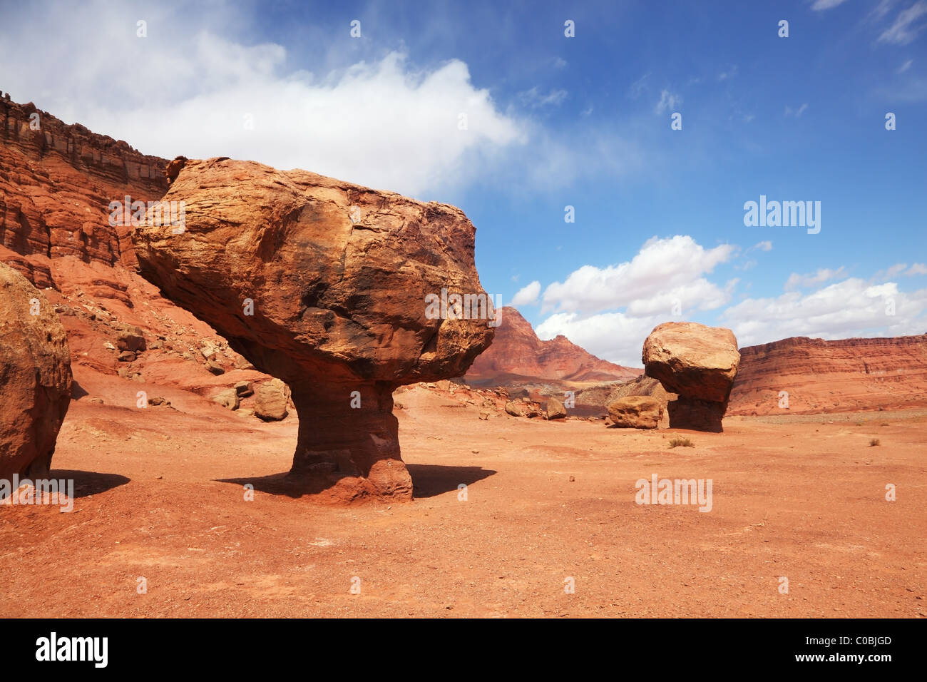 Grandioso panorama - deserto di pietra da pietra arenaria rossa Foto Stock