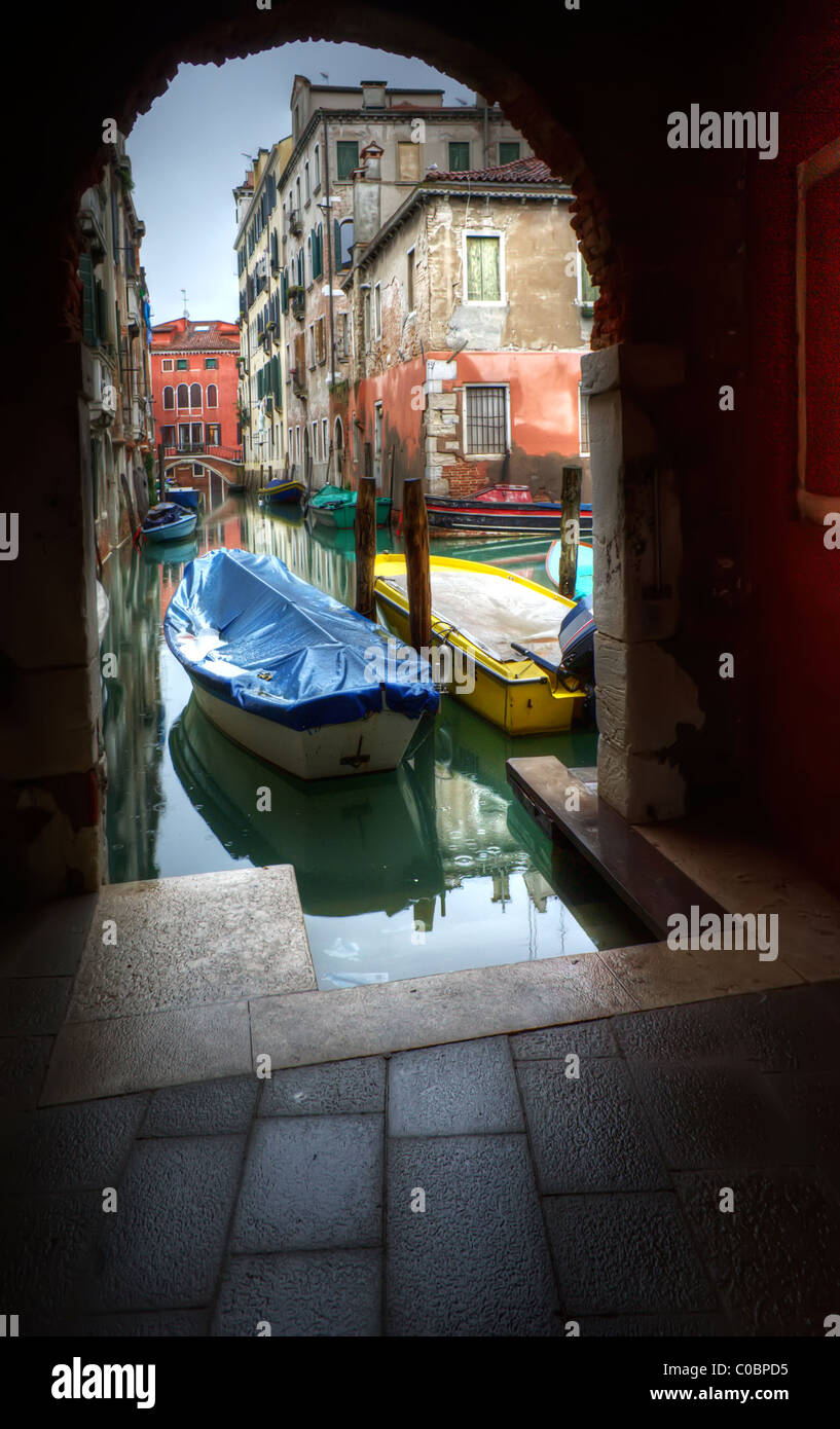 Venezia Venezia Canal Boat porta Foto Stock