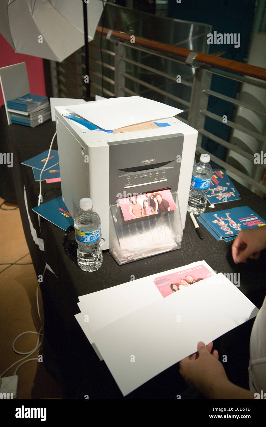 Photo Booth stampante istantanea a un evento Foto stock - Alamy