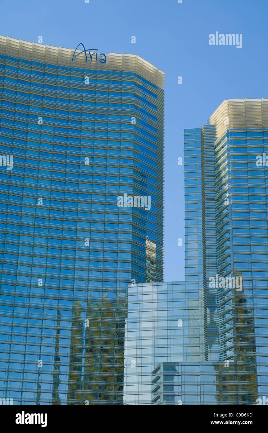 La monorotaia di fronte all'aria resort hotel e vira towers condo Hotel Las Vegas Boulevard South Las Vegas Nevada USA Foto Stock