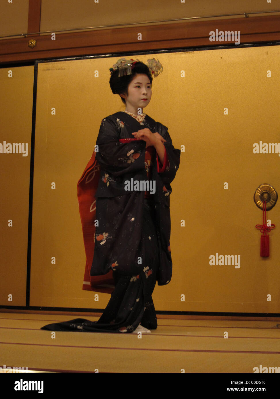 Giappone, Geisha, la cerimonia del tè, Kyoto Foto Stock