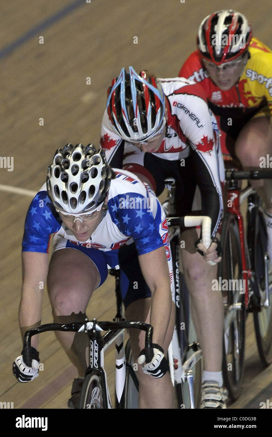 Stati Uniti Stati Uniti d'America Canada Lituania Womens scratch della corsa UCI via World Cup Manchester Velodrome uk ciclismo, Foto Stock