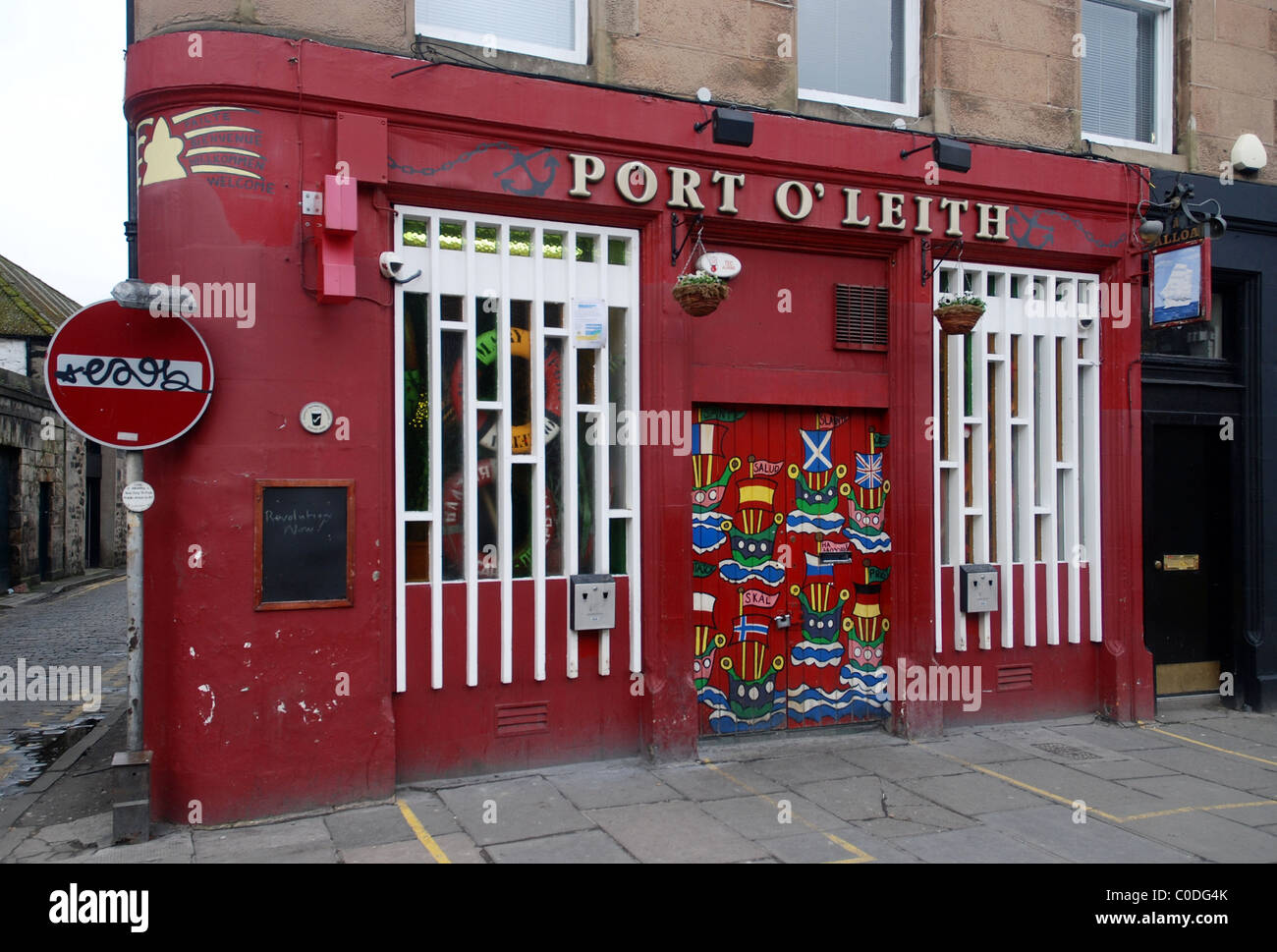 La porta o' Leith Bar in via di costituzione, Leith, Edimburgo, Scozia. Foto Stock