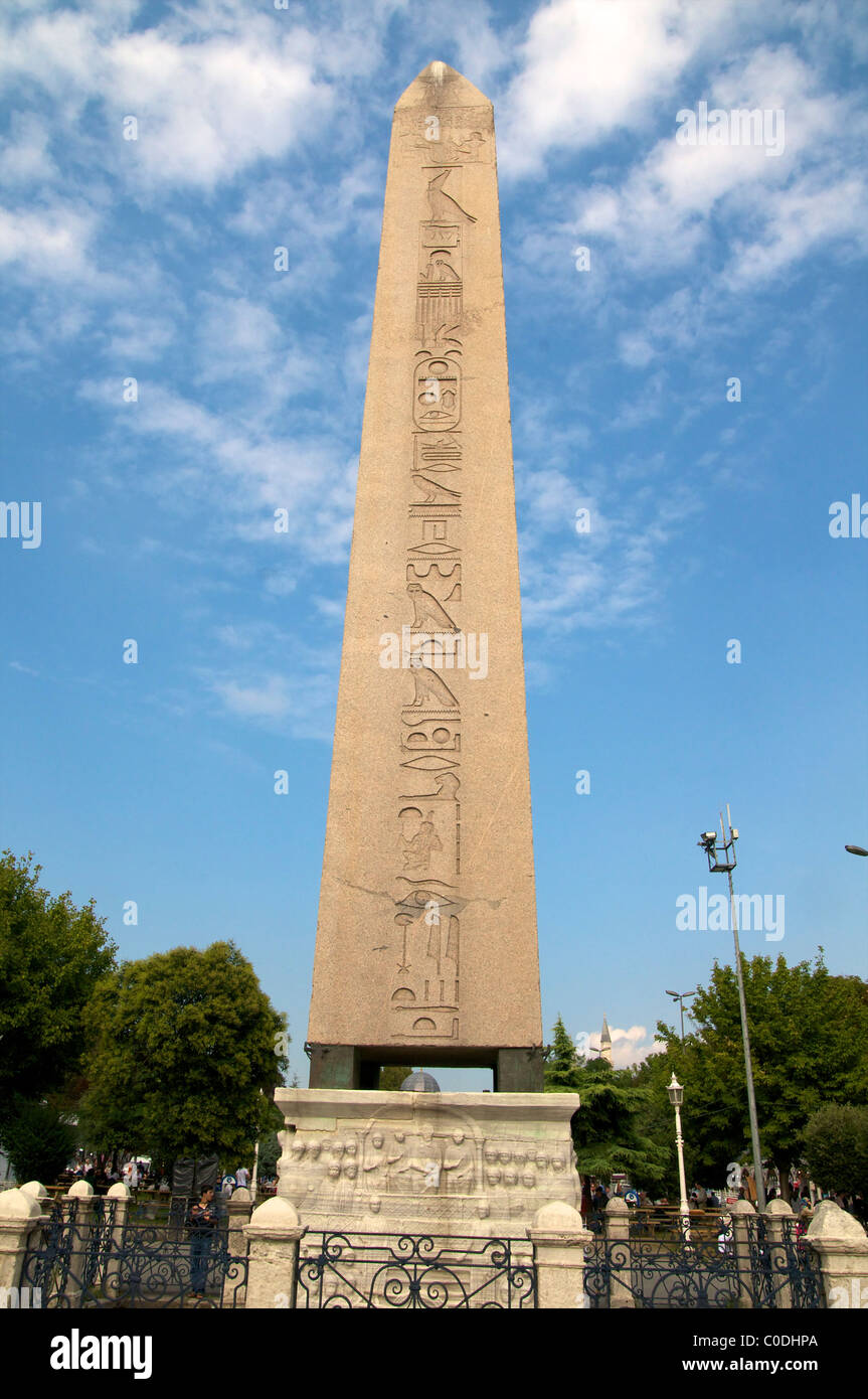 Roman hippodrome Istanbul obelisco egiziano in Turchia. Attrazione turistica Foto Stock