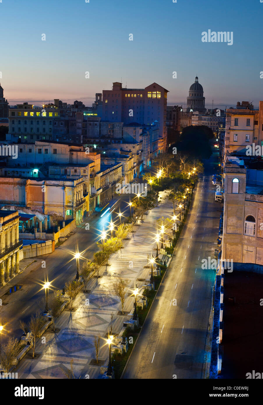 Prado Paseo de Marti Skyline e Capitol Building Havana Cuba Capitolio Foto Stock