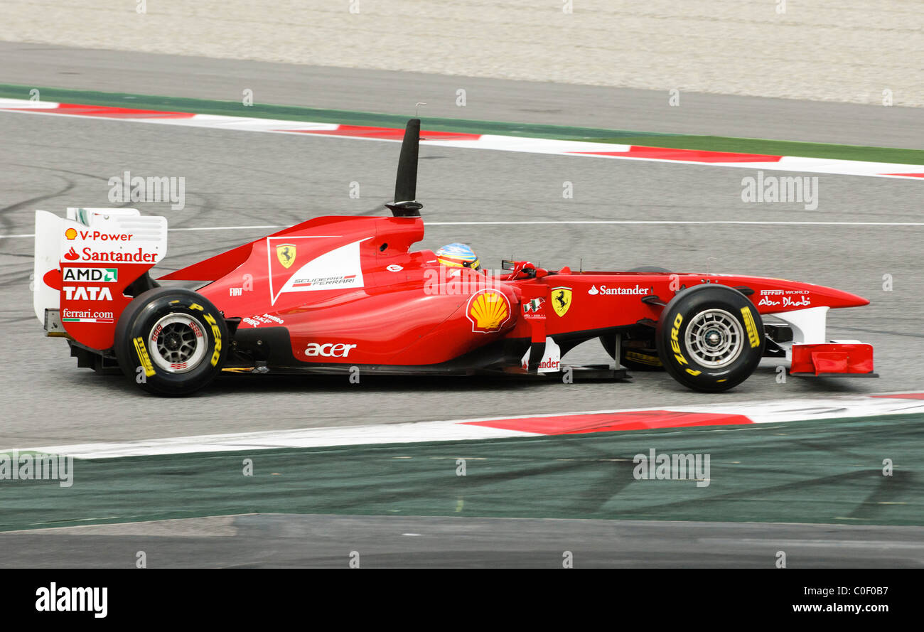 Spagnolo di Formula Uno Pilota Fernando Alonso in Ferrari F150th race car nel febbraio 2011 Foto Stock