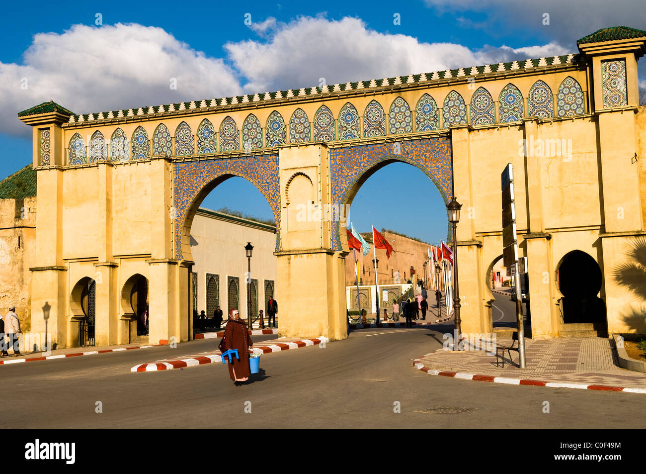 Bellissima architettura marocchina come visto in Meknes. Foto Stock