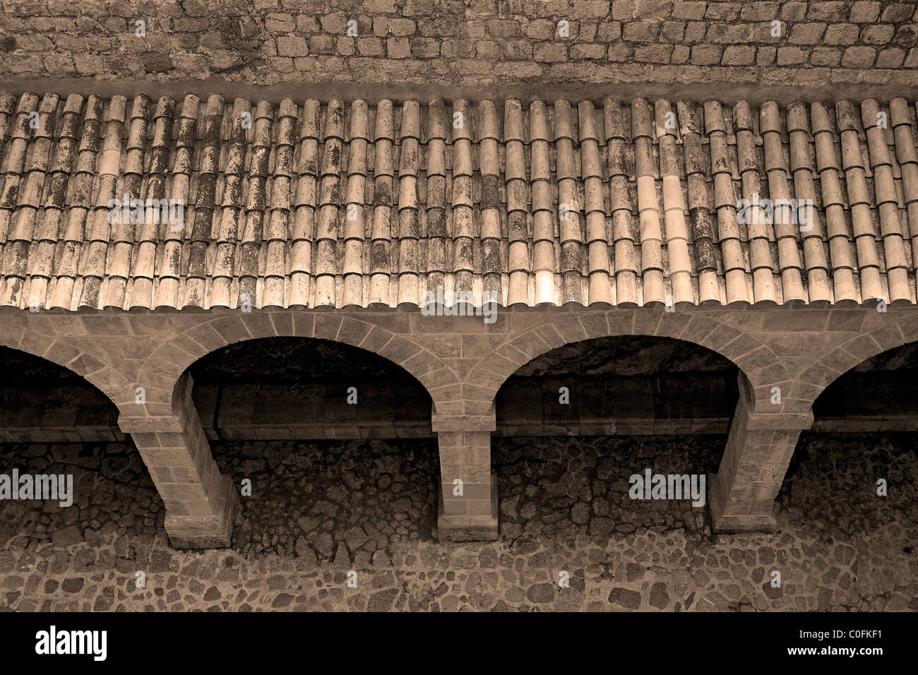 Tegola di Tetto in una fortificazione. Ibiza. Spagna. Foto Stock