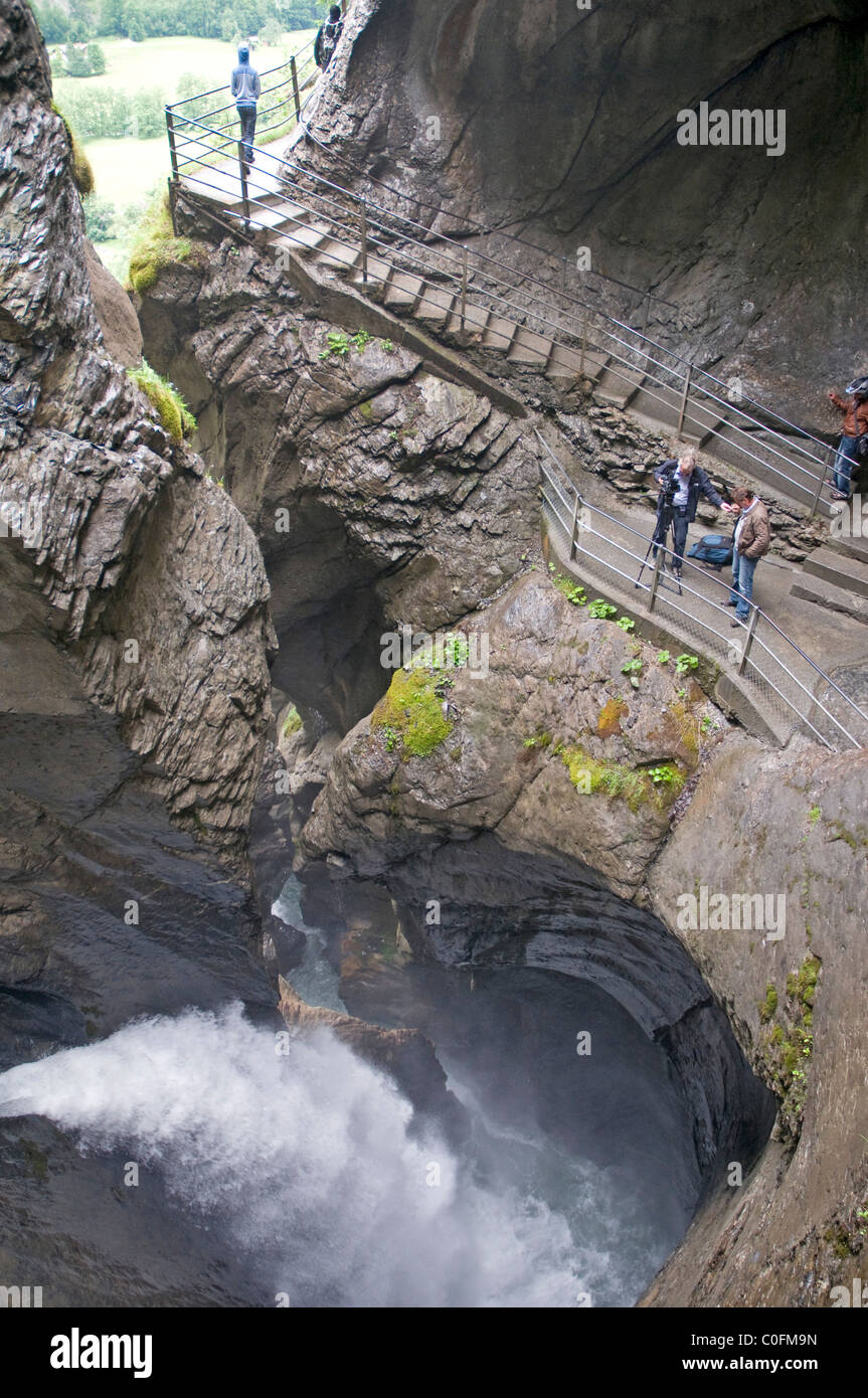 La Trummelbach Cade vicino a Lauterbrunnen nell Oberland bernese Foto Stock