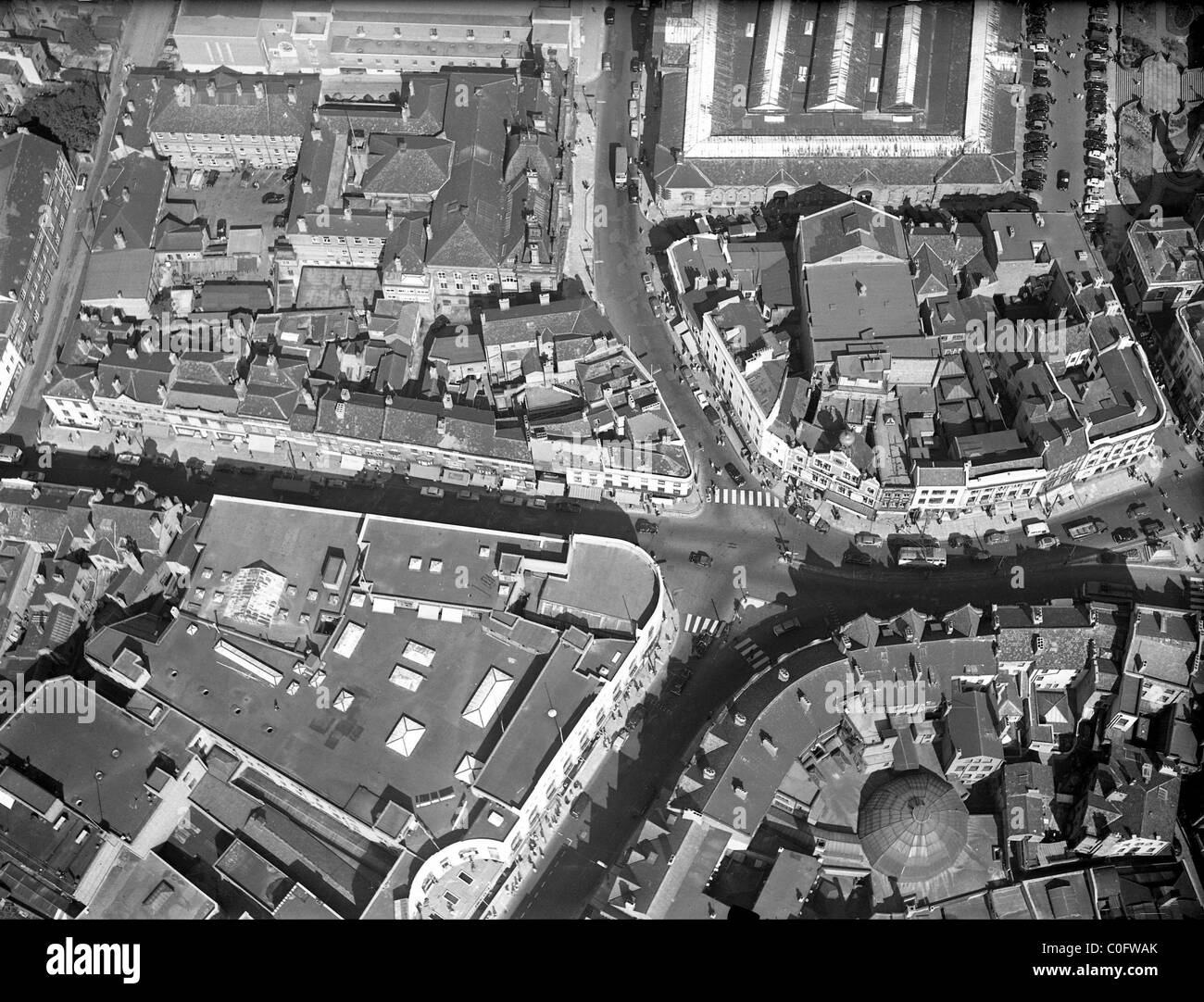 Vista aerea di Wolverhampton negli anni cinquanta in corrispondenza della giunzione di Darlington Street e Victoria Street. Inghilterra, Regno Unito Foto Stock