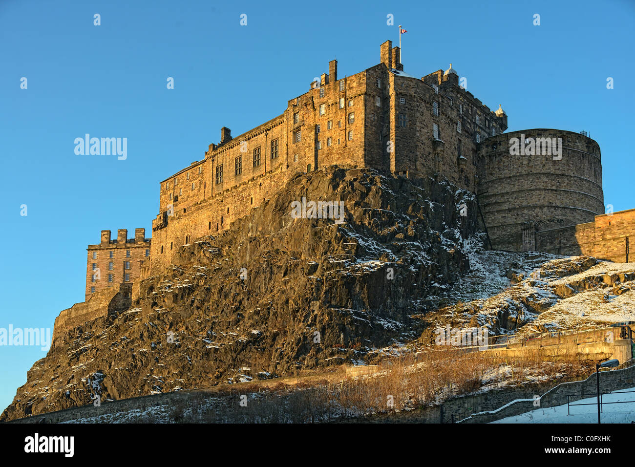 Il Castello di Edimburgo, Scozia, la cattura del tardo pomeriggio invernale luce Foto Stock