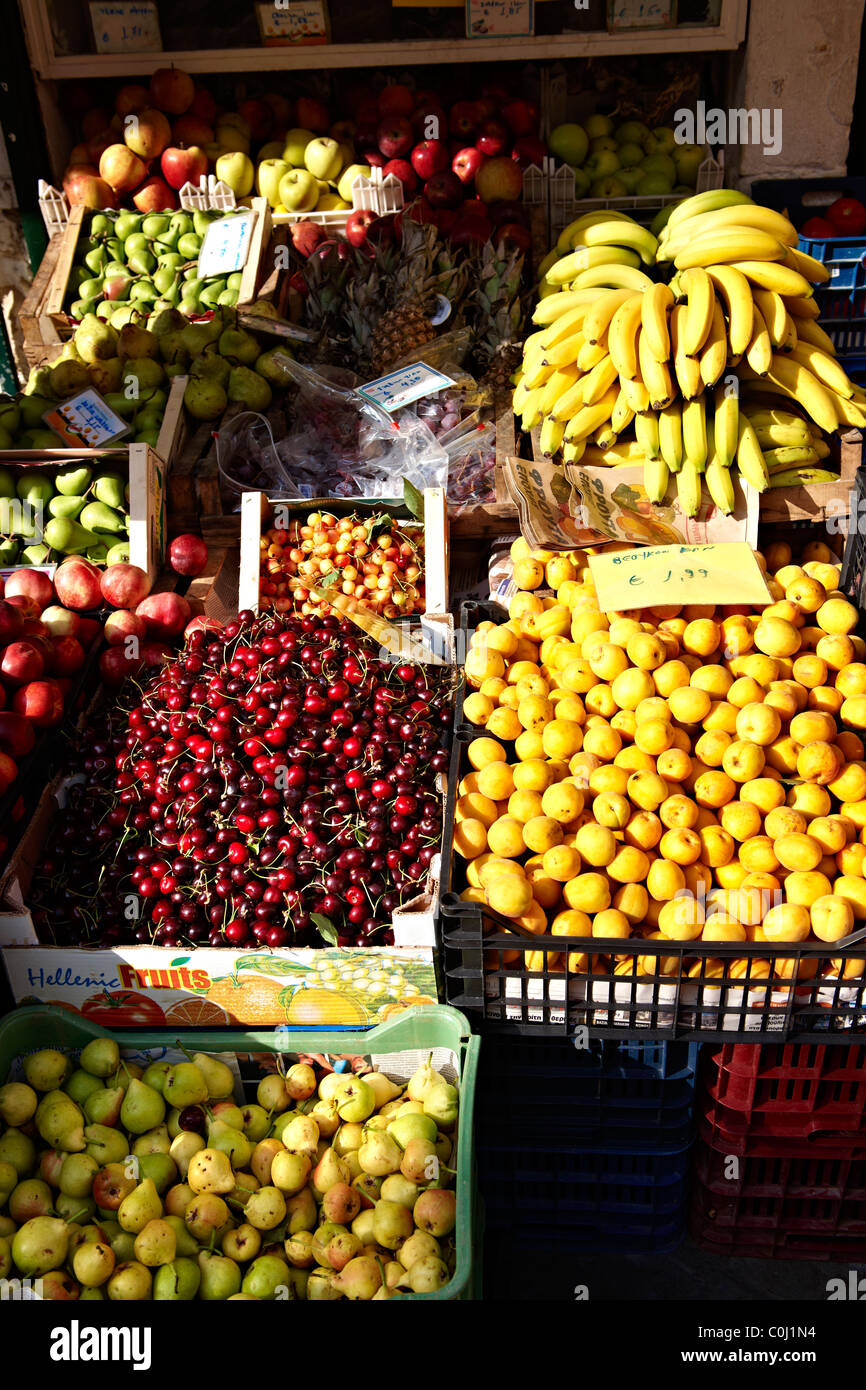 Negozio di frutta in Corfu, Grecia ISOLE IONIE Foto Stock