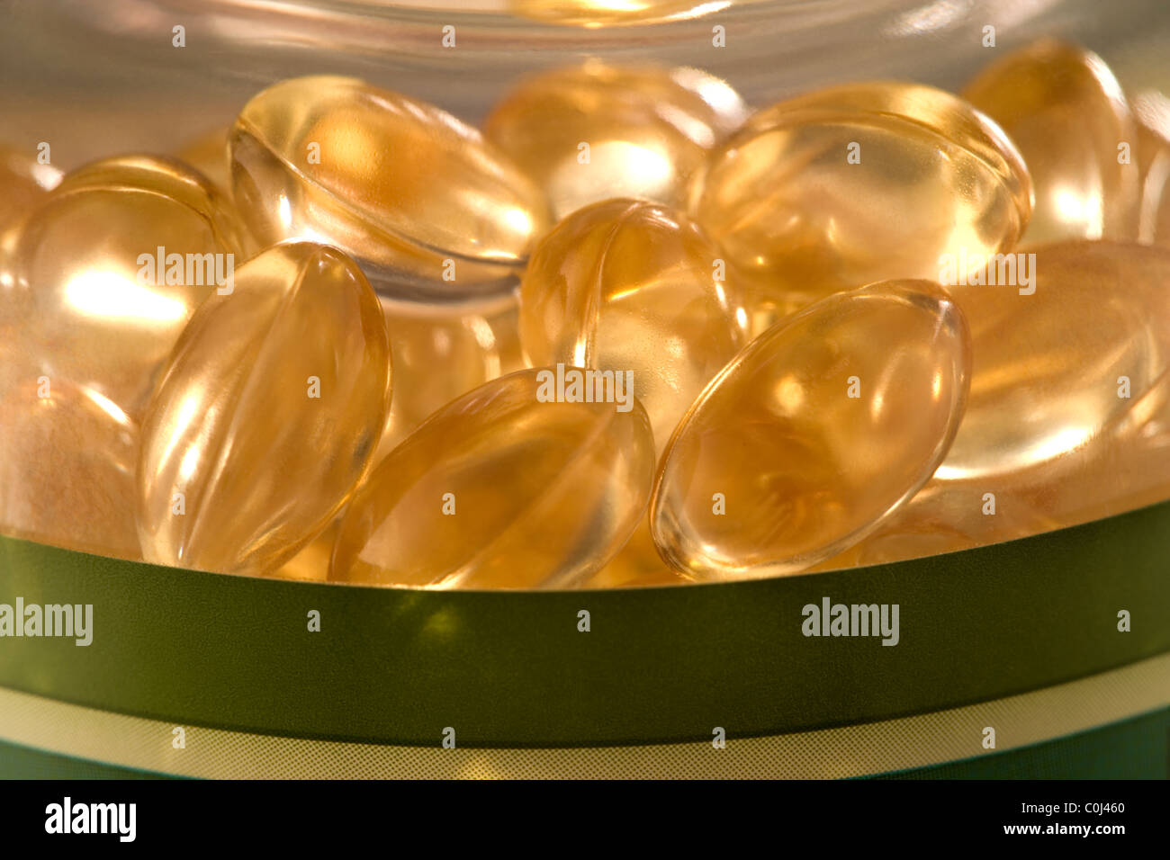 Close up di liquido vitamina capsule Foto Stock