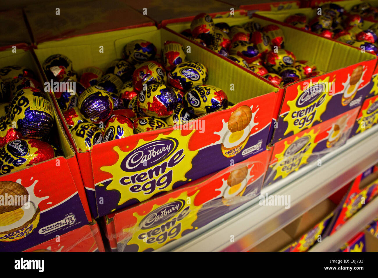 Cadbury crema di uova in vendita Foto Stock