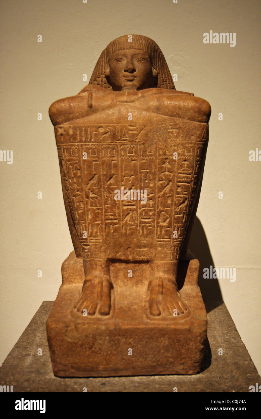 Bloccare la statua di Teti presso il British Museum. Xviii dinastia circa 1450 BC. Probabilmente da Karnak in Egitto. Foto Stock