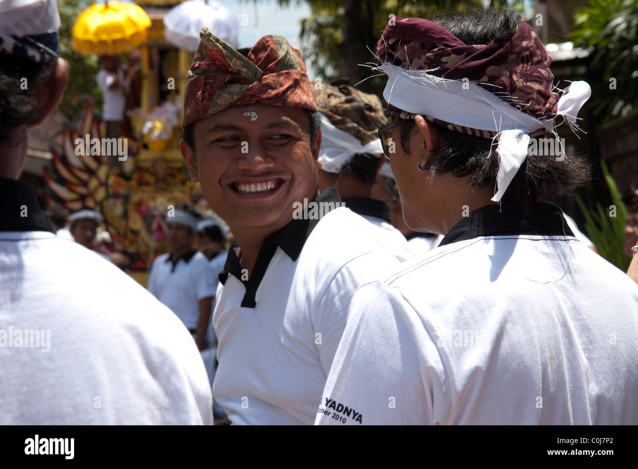 La cremazione in Ubud, Bali, Indonesia. Cremazioni sono parte di indù cultura Balinese e tradizioni. Foto Stock