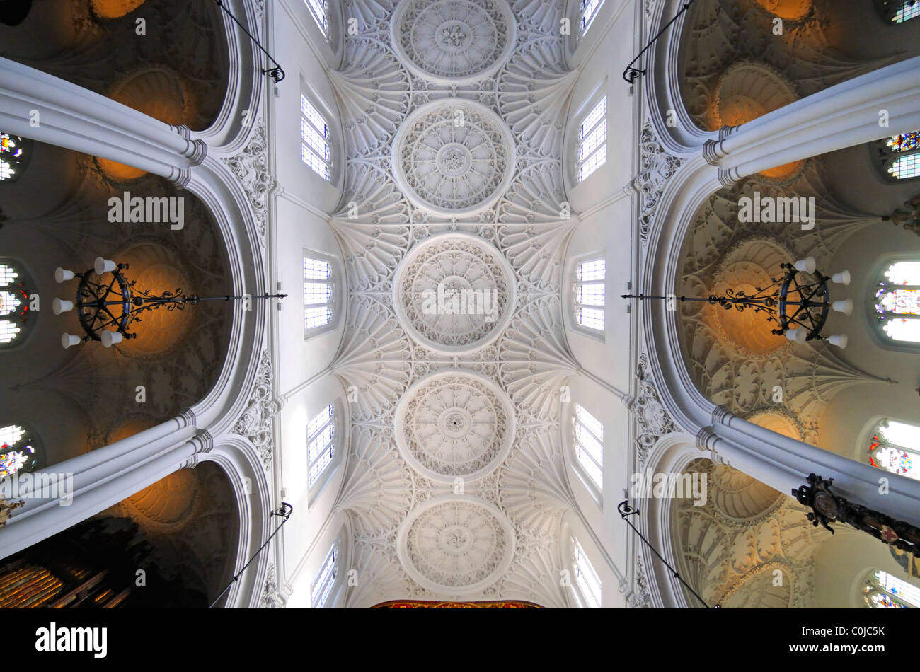 Londra, Inghilterra, Regno Unito. Chiesa di St Mary Aldermary (Sir Christoper Wren, 1679-1704) su Watling Street. Interno. Foto Stock