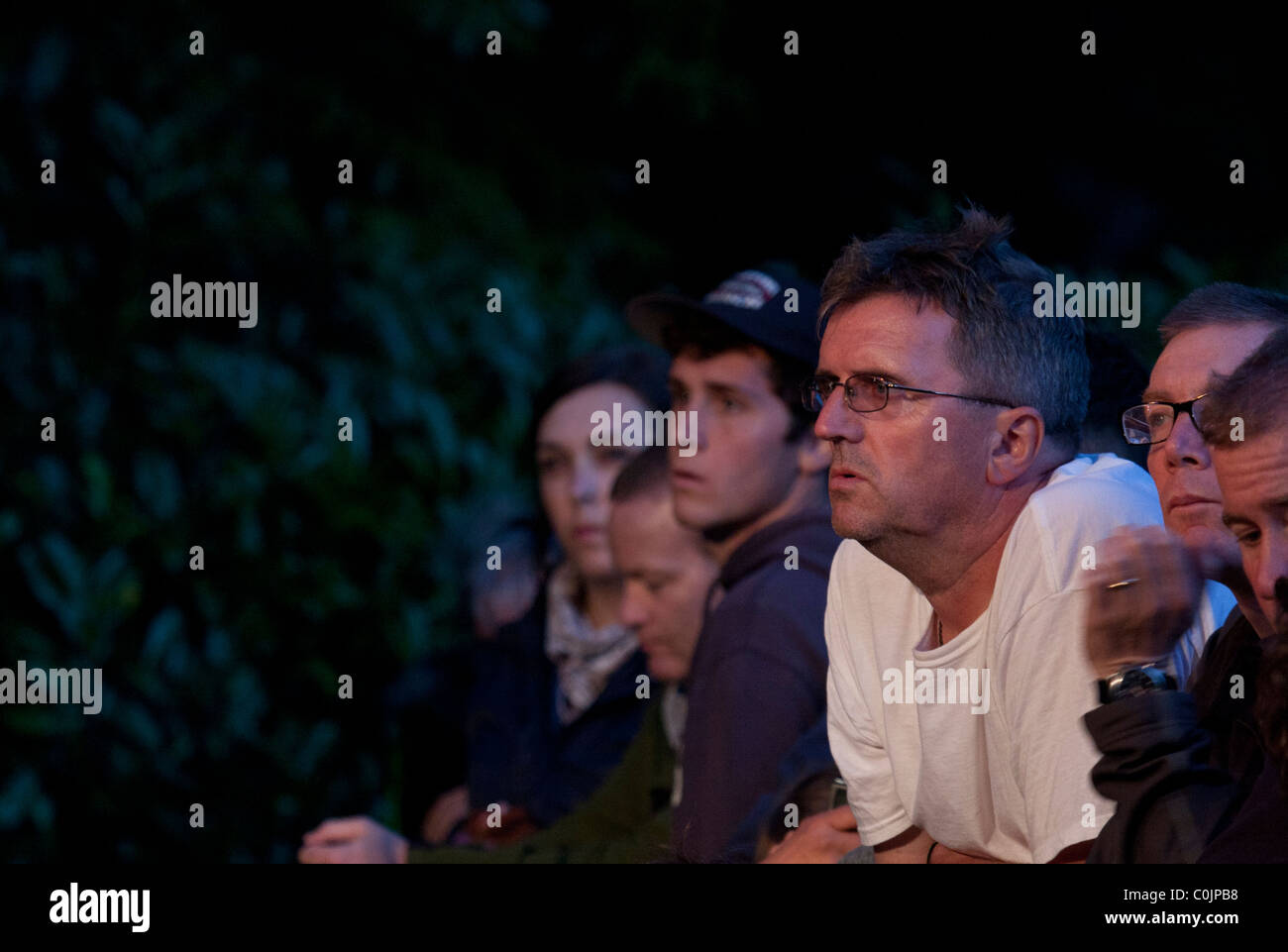 Pubblico la visione di un atto in un Festival Foto Stock