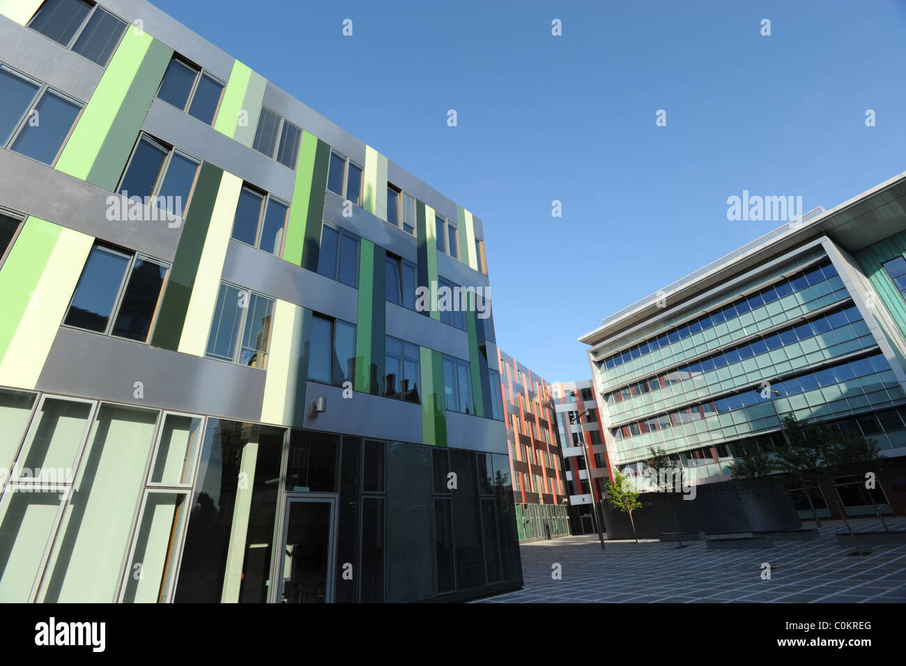 Moderni edifici architettonici su Sheffield University Campus Foto Stock