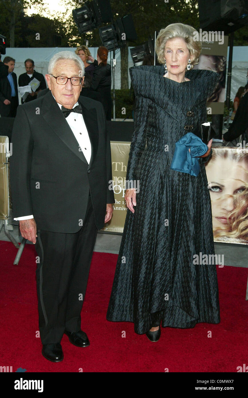 Henry Kissinger e Nancy Kissinger Metropolitan Opera Apertura di stagione notte prestazioni di Gala presso il Lincoln Center. New York Foto Stock