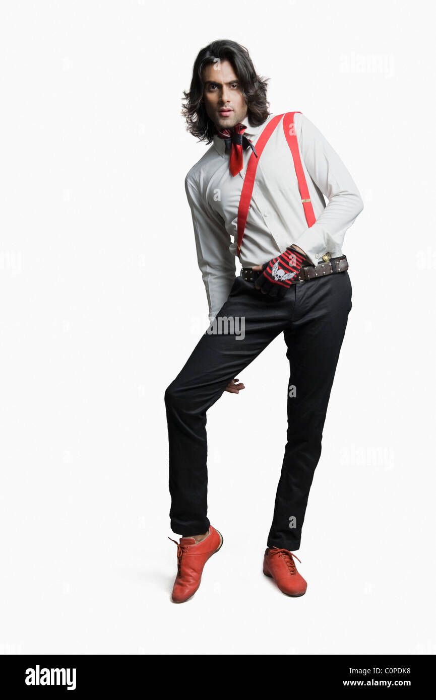 Ritratto di un maschio di modello di moda in posa Foto Stock