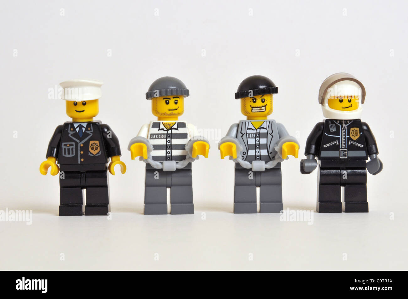 I ladri di polizia poliziotti ladri ladro Lego plastica uomini Foto stock -  Alamy
