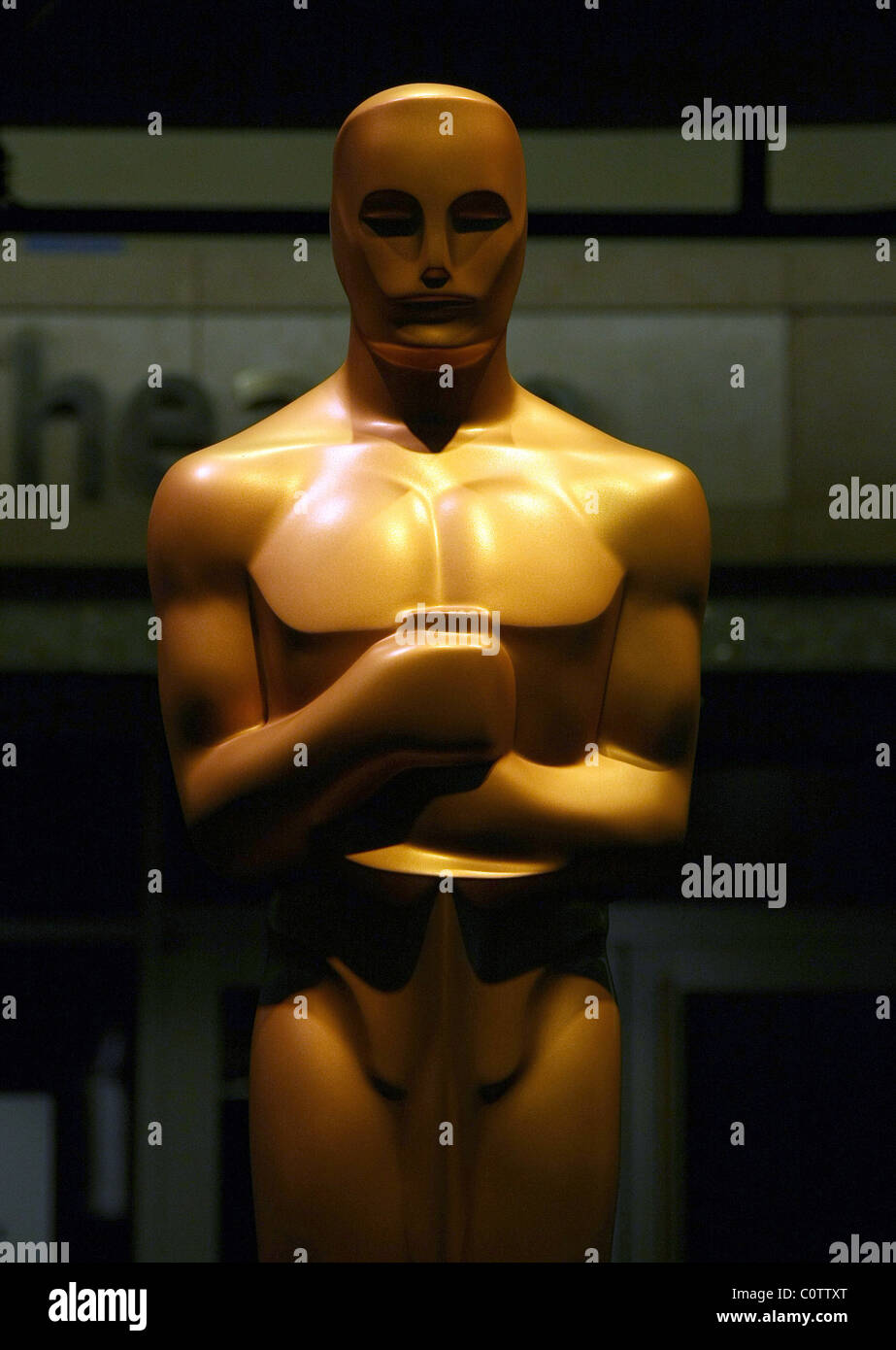 Statua di OSCAR 83RD ACADEMY AWARDS VISTA GENERALE HOLLYWOOD Los Angeles California USA 25 febbraio 2011 Foto Stock