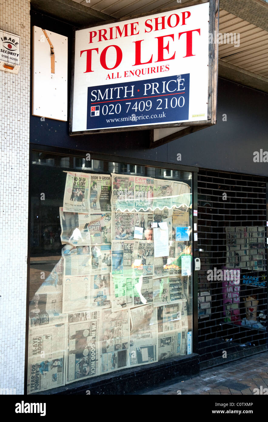 Un negozio di vuoto con 'lasciare segno, Bromley High Street, bromley Kent REGNO UNITO Foto Stock