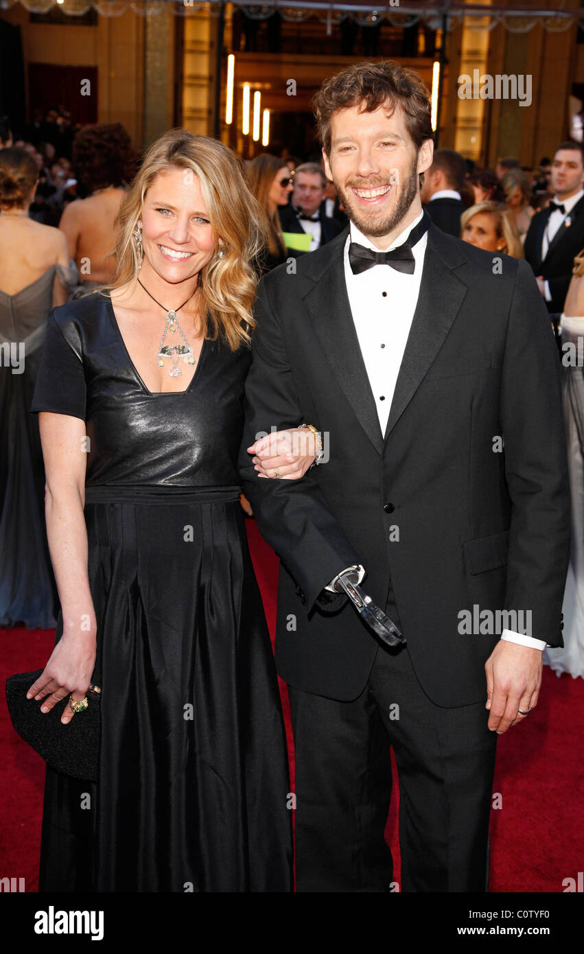 ARON RALSTON 83RD ACADEMY AWARDS red carpet arrivi Kodak Theatre Hollywood USA 27 febbraio 2011 Foto Stock