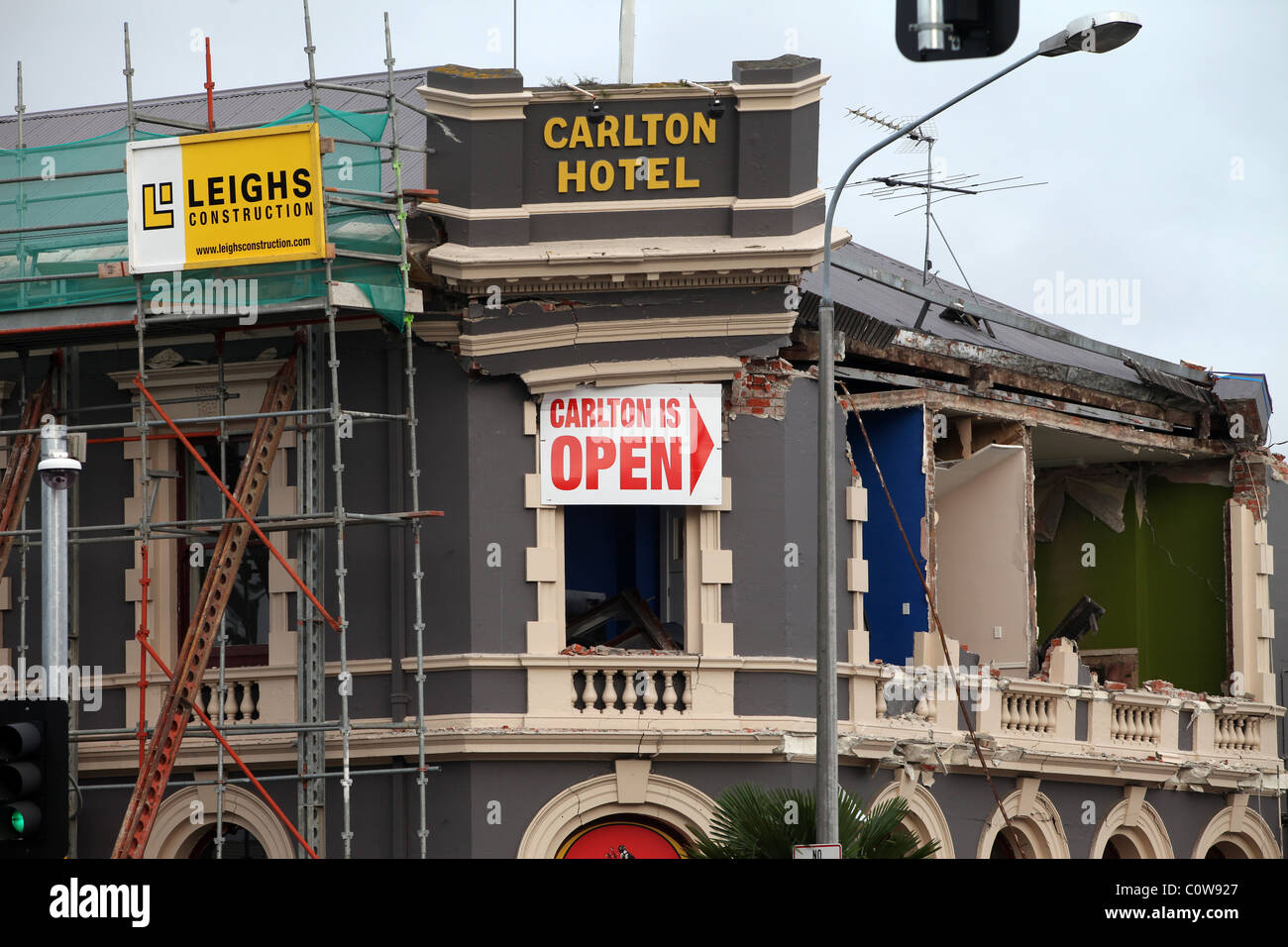 Rovinato Carlton Hotel sulla Bealey Avenue, Christchurch in Nuova Zelanda dopo il 6.3 terremoto di magnitudine Foto Stock