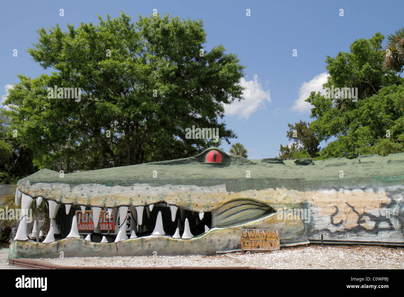 Orlando Florida,Natale,Jungle Adventure Nature Park & Zoo,ingresso,fronte,scultura di alligatore più grande del mondo,Swampy,FL100412225 Foto Stock