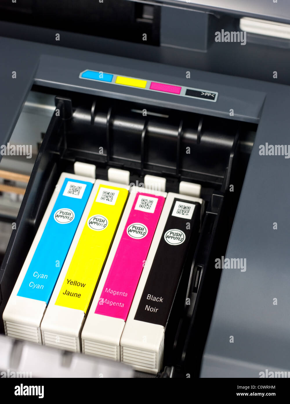 Primo piano della stampante le cartucce di inchiostro per una stampante a colori Foto Stock