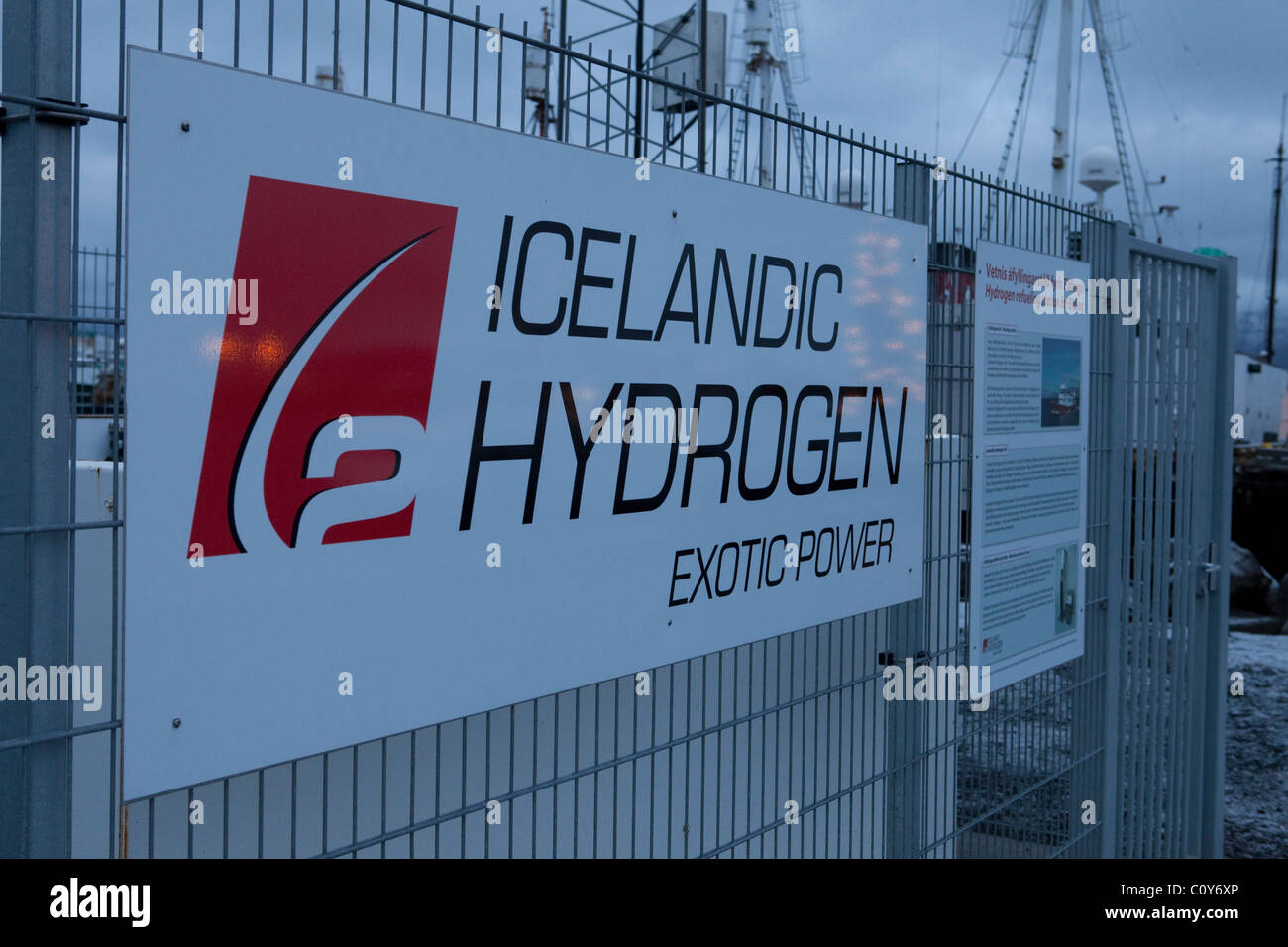 Dic 2010 Islanda - Geo Centrali termiche - combustibile idrogeno firmare al porto di Reykjavik Foto Stock