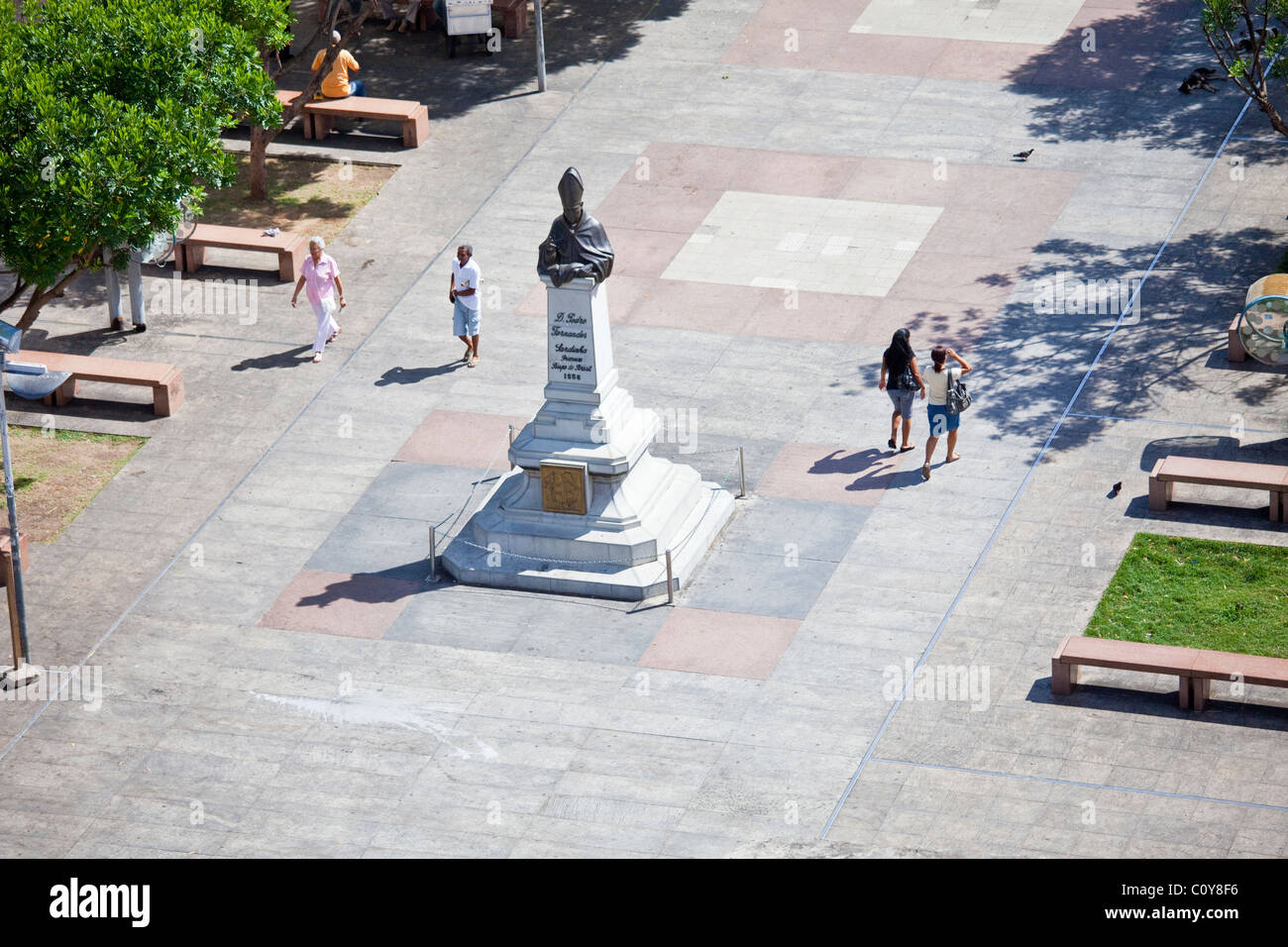 Scultura di D. Pedro Fernandes Sardinha, primo Arcivescovo di Salvador, Salvador, Brasile Foto Stock