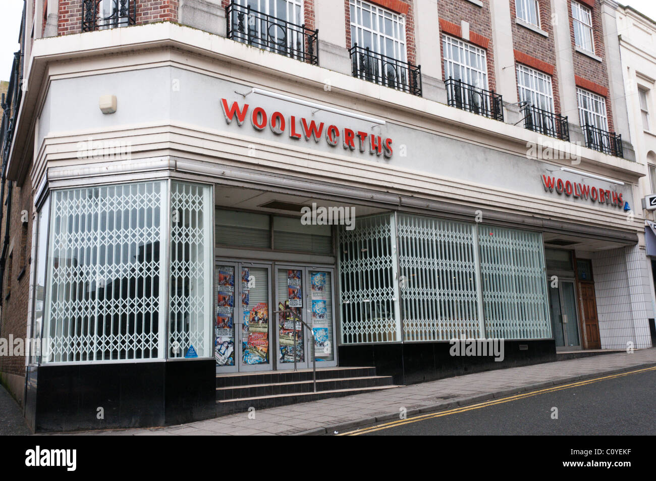 Chiuso Woolworths shop in Margate High Street Foto Stock